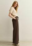 Брюки New Look PINSTRIPE WIDE, Brown Pattern/Brown - фото 4