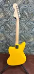 Электрогитара Squier FSR Affinity Jaguar в цвете Graffiti Yellow - фото 6