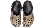 Сабо Crocs Classic All-Terrain Clog Desert Camo Tan - фото 4