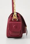 Сумка Coccinelle CAMPUS, Ribes/Dark Red - фото 5