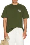 Футболка Heritage stack tee от Quiet Golf, olive - фото 3