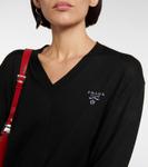 Свитер с V-образным вырезом Prada, Nero - фото 4