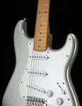 Fender H.E.R. Stratocaster с хромированным свечением - фото 13