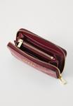 Кошелек MICHAEL Michael Kors BRYANT CARD CASE, Mulberry/Red - фото 3