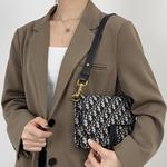 Мастерская по уходу за ремнями сумок класса люкс - фото 9