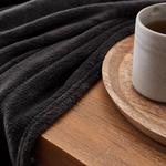 Мягкое одеяло Lumaland Fluffy, черный - фото 3