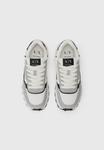 Кроссовки Armani Exchange Trainers, Off White/Gray/White - фото 4
