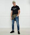 Футболка мужская Guess Jeans с принтом из органического хлопка, черный - фото 2