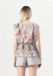 Блуза Vero Moda VMSABRINA SS FLOUNCE EXP, Burlwood/Mottled Light Pink - фото 3
