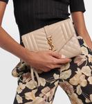 Клатч envelope из кожи матлассе Saint Laurent, бежевый - фото 2