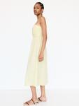 Летнее платье Pull&Bear, цвет Curry/Pastel yellow - фото 2
