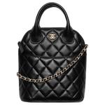 CHANEL Женская черная сумка на одно плечо - фото