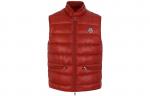 Жилет мужской красный Moncler - фото