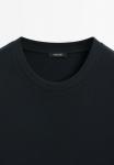 Базовая футболка Massimo Dutti темно-синяя - фото 8