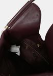 Сумка V73 Handbag, Bordeaux - фото 3