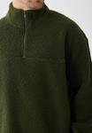 Джемпер Pier One BASIC SHERPA FLEECE TROYER, Dark Green - фото 5