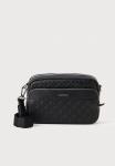 Сумка кросс-боди Calvin Klein EMBLEM EMBOSS CAMERA BAG, Black - фото