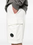 C.P. Company шорты-бермуды с декором Lens, белый - фото 5