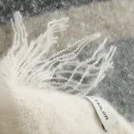 Домашний плед Bouclé Stripe из буклевой пряжи Tom Tailor Home, бежевый - фото 3