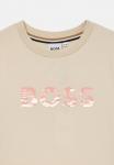 Футболка BOSS Kidswear JUNIOR SHORT SLEEVES TEE, Sand - фото 3