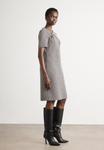 Платье Marc Cain Shift dress, Soft Charcoal/Grey - фото 2