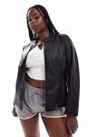 Куртка из искусственной кожи ONLY Curve черного цвета - фото