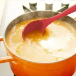 Большая нейлоновая ложка-половник для супа с удобной рукояткой Zulay Kitchen, красный - фото 7