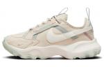 Женские кроссовки Nike TC 7900 Lifestyle, Beige - фото