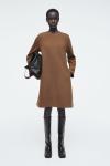 Трапециевидное мини-платье из шерстяного материала COS, коричневый - фото
