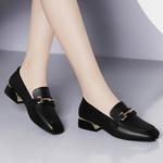 Лоферы женские черные с золотистым шелковым кроликом - фото 9