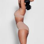 Шорты SKIMS Fits Everybody, цвет Sienna - фото 3