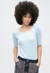 Футболка Marc Cain Basic T-shirt, Skyway New/Blue - фото 4