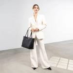 Isabel Bernard Плечевая сумка в черном цвете - фото 4