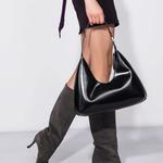 Сумка через плечо Amber с застежкой-молнией от By Far - фото 5