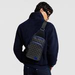 Сумка-слинг Avenue Louis Vuitton, серый - фото 6