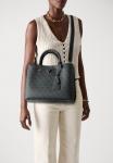 Сумка Guess MERIDIAN II GIRLFRIEND SATCHEL, Coal/Dark Grey - фото