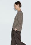 Джемпер Massimo Dutti CABLE-KNIT V-NECK, Mottled Brown - фото 3