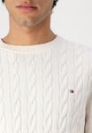 Джемпер CLASSIC CREW NECK Tommy Hilfiger, молочный - фото