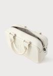 Сумка Calvin Klein BOLD ELONGATED MINI TOTE, White - фото 3