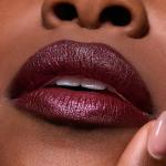 Помада-карандаш Dazzlelips MAC, Grapeful (rich plum with pearl) - фото 3