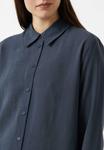 Блуза comma Button-down blouse, Dunkelblau/Dark Blue - фото 4