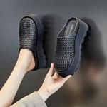 Закрытые тапочки для женщин POOQ, черный - фото 9