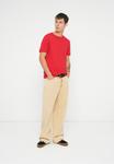 Футболка GAP EVERYDAY SOFT CREW SOLID, Modern Red/Light Red - фото 2