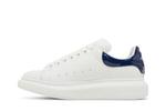 Кроссовки Alexander McQueen Alexander McQueen Oversized Sneaker 'White Navy Patent', белый - фото 4