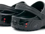Сандалии Batman Batmobile Classic Clogs Crocs, черный - фото 9