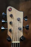 Marusya Guitars Бас-гитара Marusya Archtop 5 из ели и ореха - фото 2