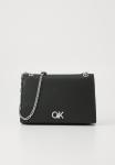 Сумка RE-LOCK MEDIUM CHAIN Calvin Klein, черный - фото