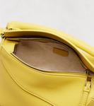 Мини-сумка через плечо Puzzle Edge из кожи Loewe, Dandelion - фото 3