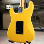Fender Player II Modified Stratocaster, гриф из клена - Sunshine Yellow с сумкой Deluxe Gig - фото 2