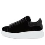 Кроссовки oversized sneaker 'black suede' Alexander Mcqueen, черный - фото